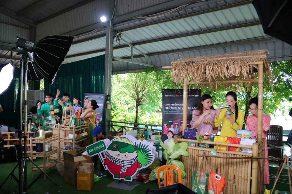 Phiên livestream tại An Giang. sản phẩm OCOP