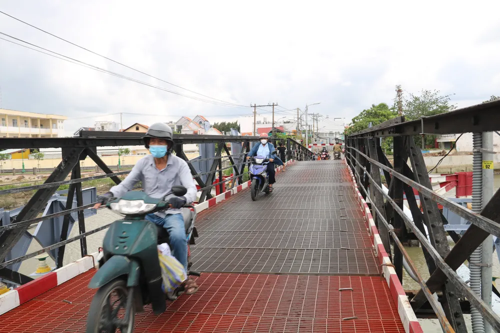 Cầu Rạch Tôm đã tồn tại hơn 50 năm. Ảnh: TN huyen-nha-be-49.jpg