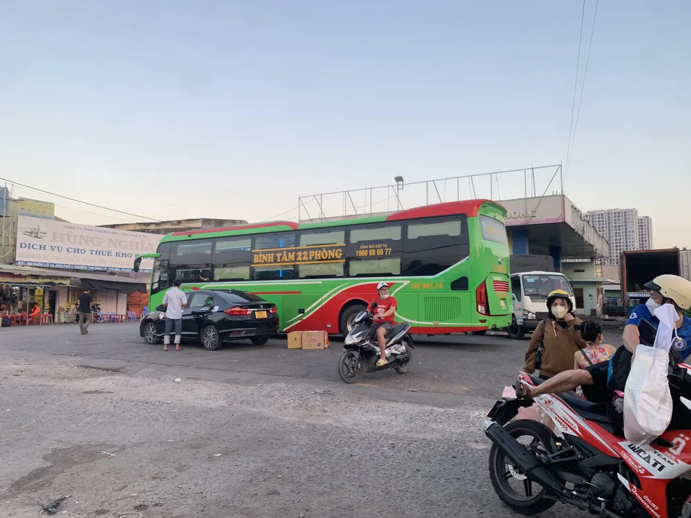 Nhiều nhà xe hoạt động không đúng giấy phép ảnh hưởng đến người dân. Ảnh minh họa nhà xe danh danh