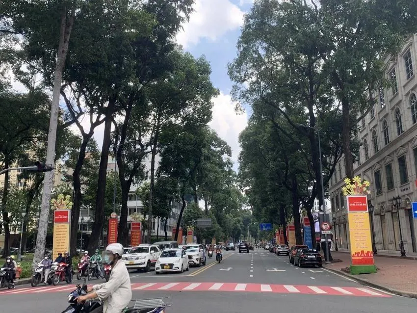 Sở GTVT TP thông báo hạn chế phương tiện lưu thông nhiều tuyến đường trung tâm TP.HCM cuối tuần này. hạn chế lưu thông