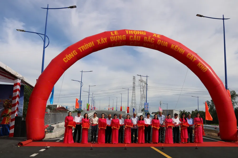 Cầu Cây Khô là công trình quan trọng, tạo động lực cho huyện Nhà Bè cất cánh. Ảnh: NHƯ NGỌC cau-cay-kho-5.jpg