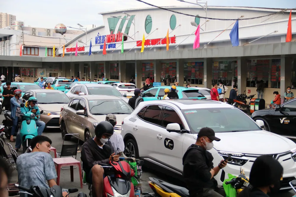 bến xe miền tây