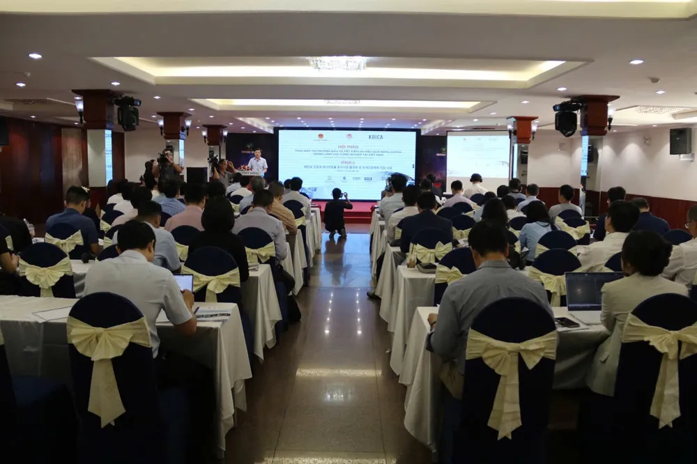 Toàn cảnh hội thảo. tiết kiệm năng lượng