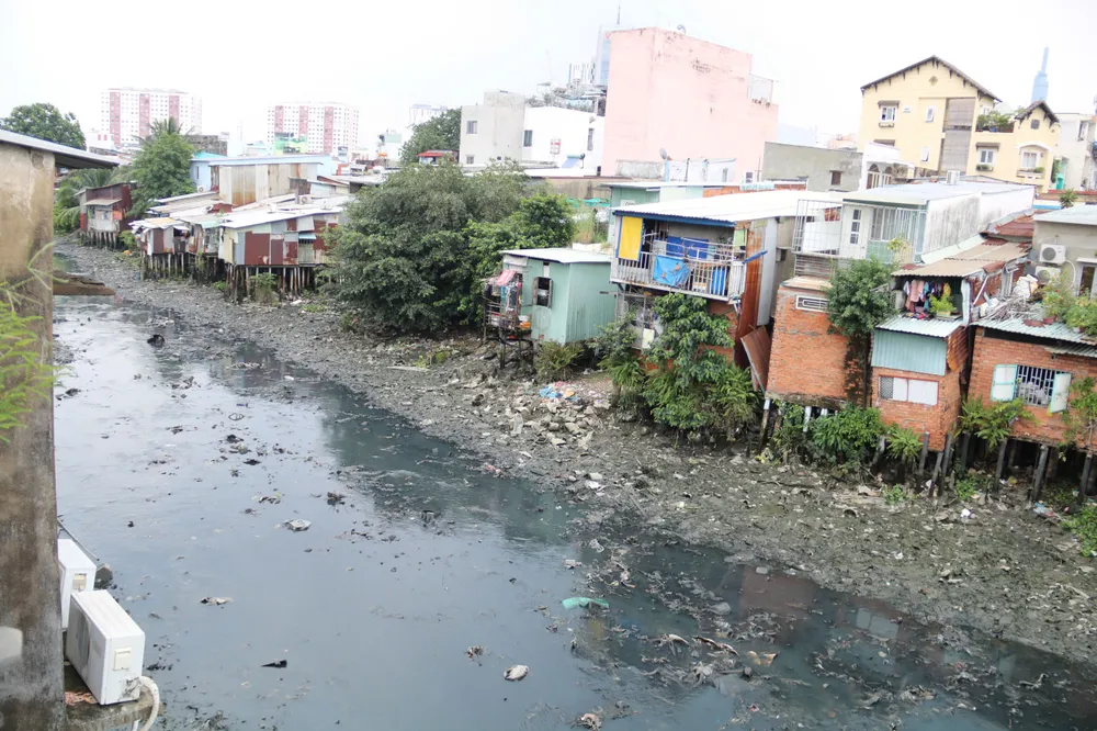 Rạch Cầu Bông đang ô nhiễm nghiêm trọng. duong-bui-huu-nghia-3.jpg