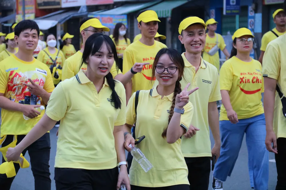 Ai cũng háo hức tham gia chương trình. chuong-trinh-di-bo-13.jpg