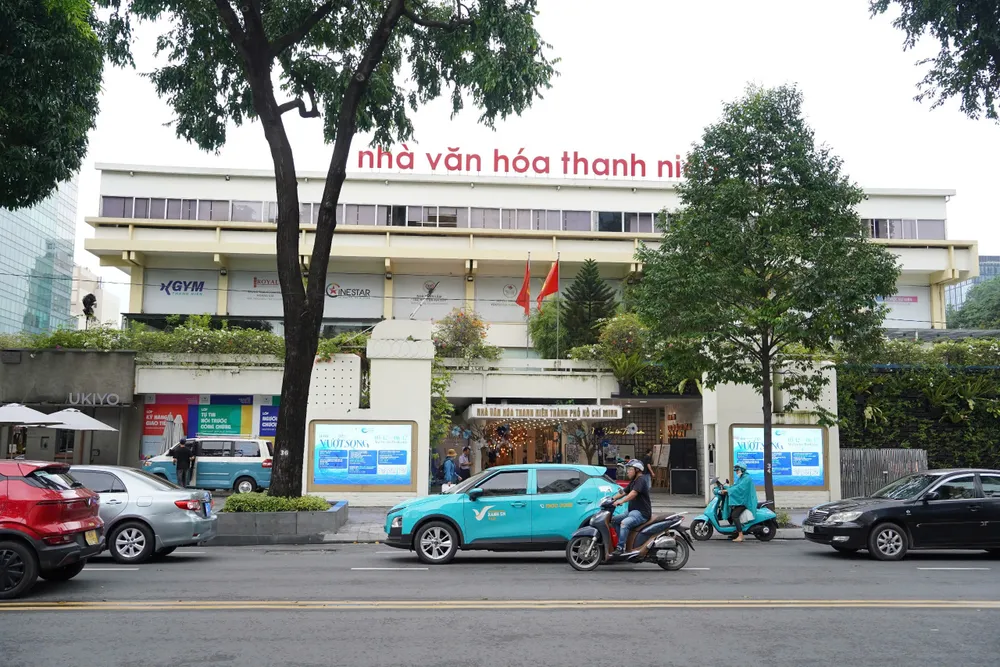 nha-van-hoa-thanh-nien-7.jpg