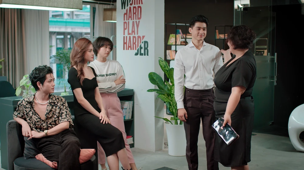 Dàn diễn viên trẻ nổi trội đầy tài năng và mang lại nguồn năng lượng tươi mới.