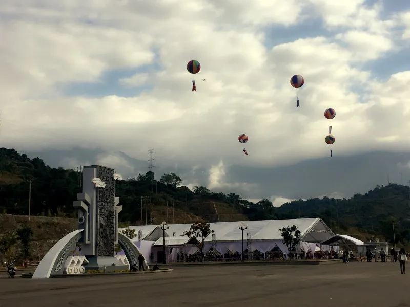 Ngắm dự án thủy điện lớn thứ 3 Đông Nam Á ảnh 7