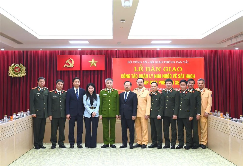 cap giay phep lai xe.jpg