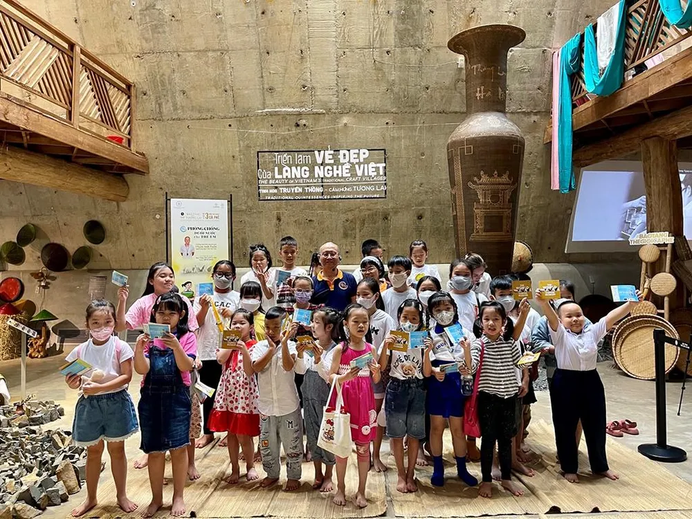 Các em tham gia chương trình Phòng chống đuối nước tại Bảo tàng Thế giới Cà phê