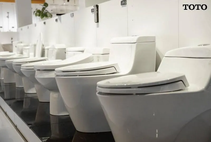 Thiết bị vệ sinh của Showroom Kim Quốc Tiến Thiết bị vệ sinh của Showroom Kim Quốc Tiến