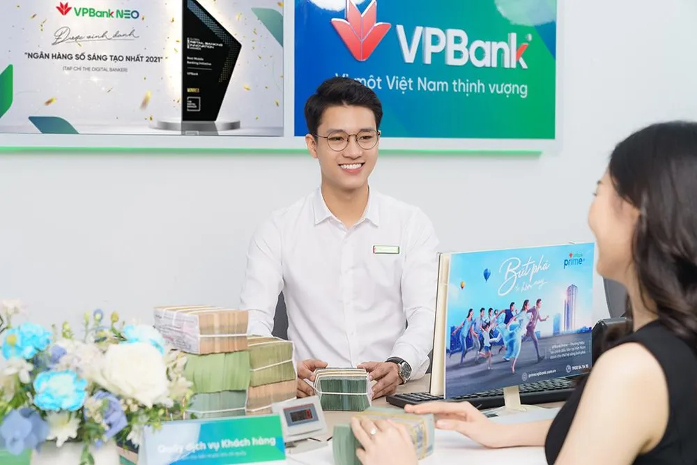 VPBank ưu đãi khi gửi tiết kiệm tại quầy hoặc online VPBank ưu đãi khi gửi tiết kiệm tại quầy hoặc online