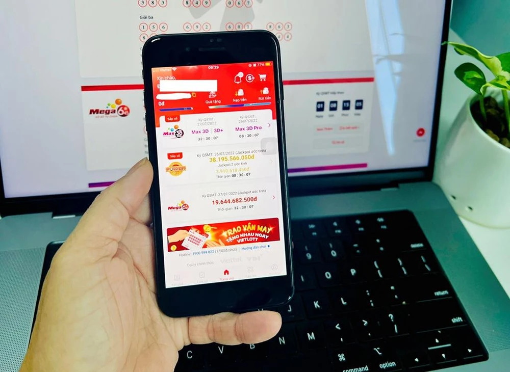 Bạn có thể tải ứng dụng về điện thoại và chủ động mua vé Max 3D khi có nhu cầu