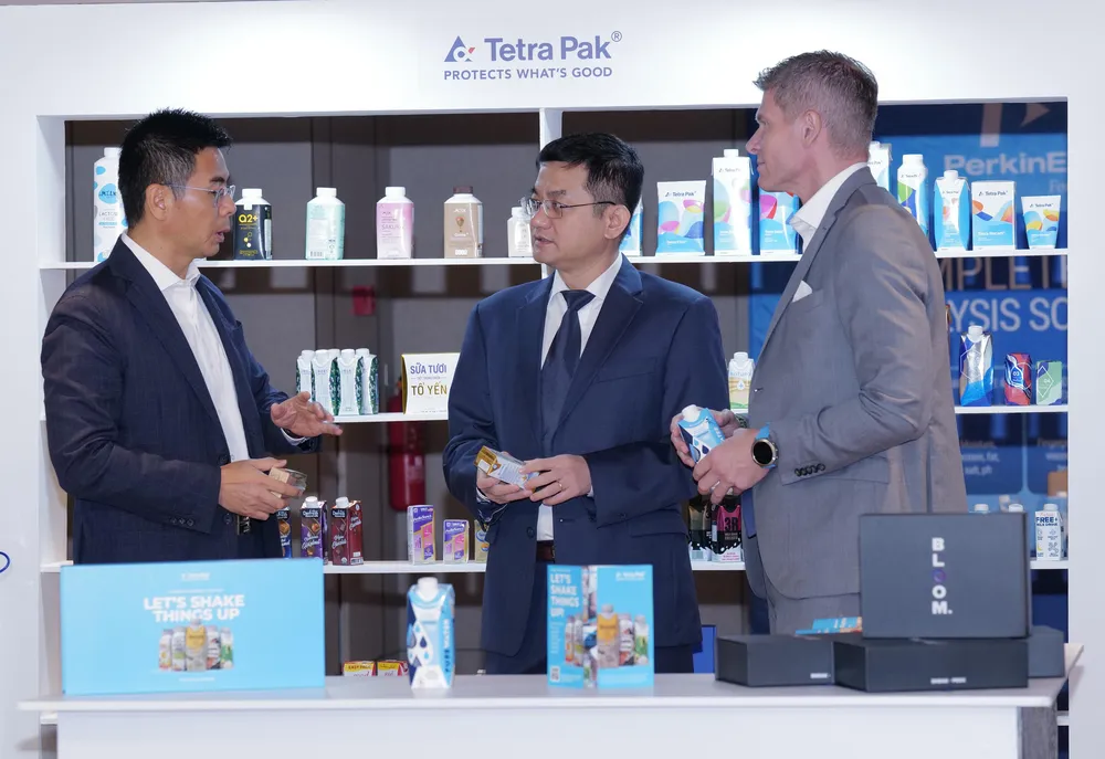 Hội nghị sữa Châu Á năm nay có hơn 30 diễn giả, chuyên gia đã cùng trao đổi về các vấn đề cốt lõi và xu hướng mới nhất trong ngành sữa khu vực (Ảnh: Ngọc Thành) Hội nghị sữa Châu Á năm nay có hơn 30 diễn giả, chuyên gia đã cùng trao đổi về các vấn đề cốt lõi và xu hướng mới nhất trong ngành sữa khu vực (Ảnh: Ngọc Thành)