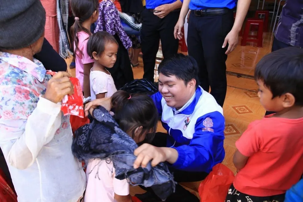 Trương Chấn Sang tích cực tham gia vào các hoạt động thiện nguyện tại tại nhiều tỉnh thành Trương Chấn Sang tích cực tham gia vào các hoạt động thiện nguyện tại tại nhiều tỉnh thành