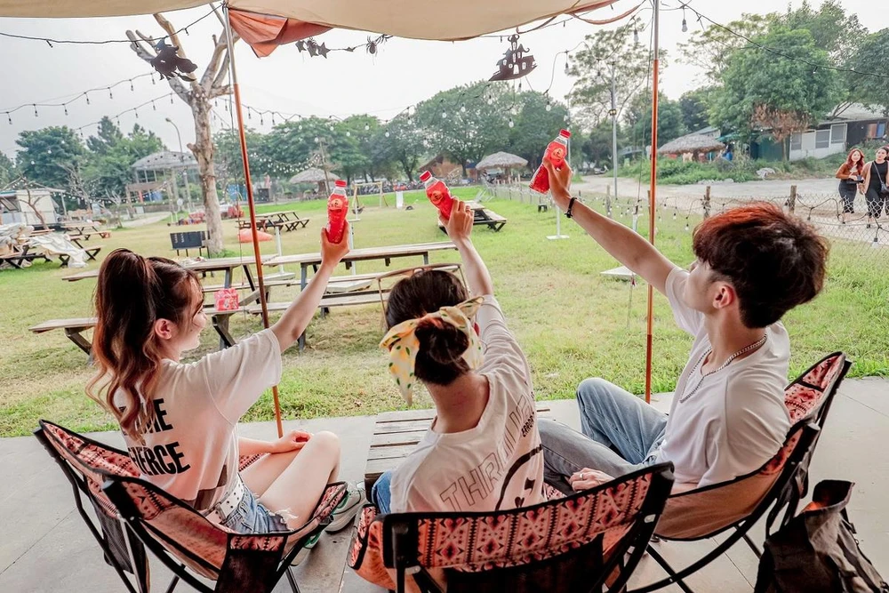 Người trẻ không ngần ngại thể hiện cá tính và chất riêng của mình ở khắp nơi để lan tỏa nét tích cực tới cộng đồng.