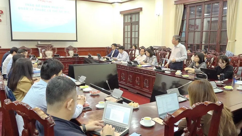 Ông Đinh Dũng Sỹ (Vụ trưởng Vụ Pháp luật, Văn phòng Chính phủ) phát biểu tại sự kiện Ông Đinh Dũng Sỹ (Vụ trưởng Vụ Pháp luật, Văn phòng Chính phủ) phát biểu tại sự kiện