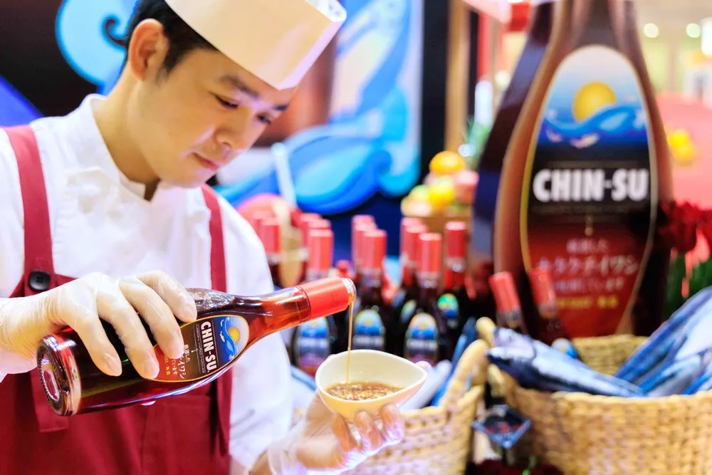 Nước mắm Chin-su “đốn tim” người Nhật tại sự kiện Foodex Nhật Bản 2023.