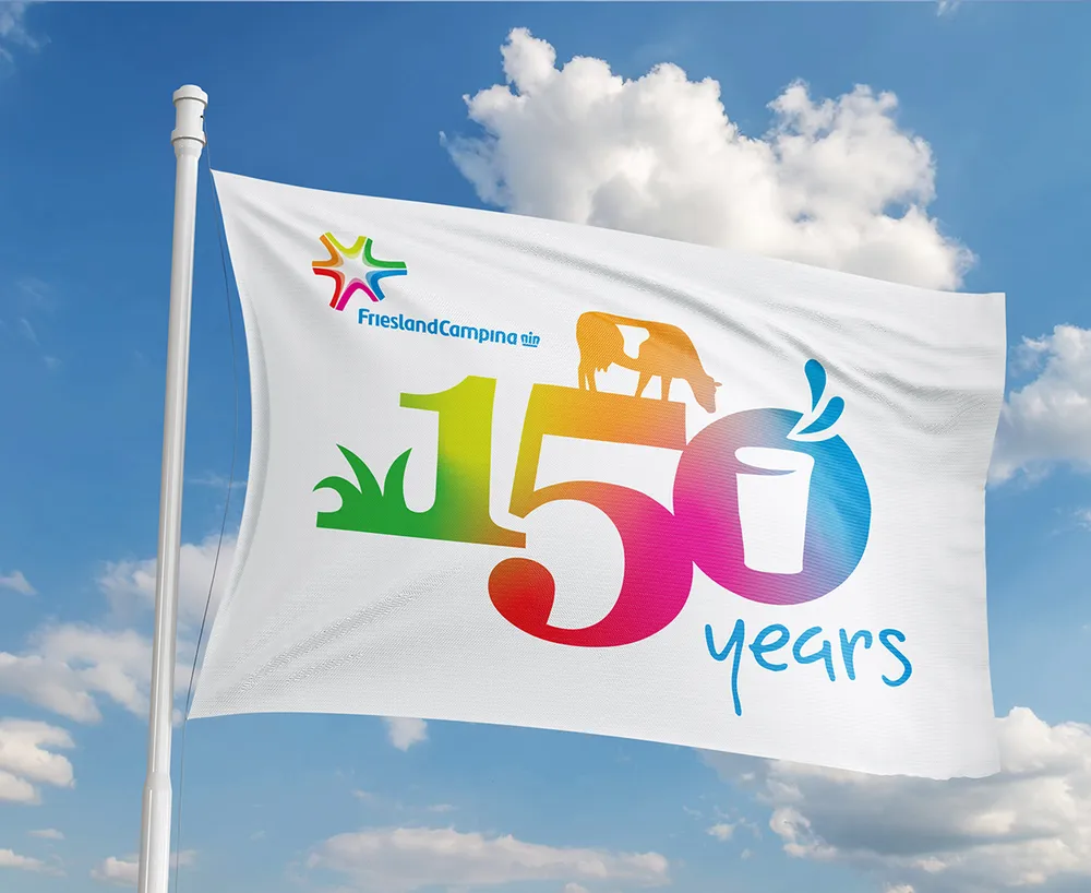 Lá cờ kỷ niệm 150 năm của Tập đoàn Royal FrieslandCampina đánh dấu 1,5 thế kỷ đồng hành cùng người tiêu dùng trên toàn thế giới. Lá cờ kỷ niệm 150 năm của Tập đoàn Royal FrieslandCampina đánh dấu 1,5 thế kỷ đồng hành cùng người tiêu dùng trên toàn thế giới.