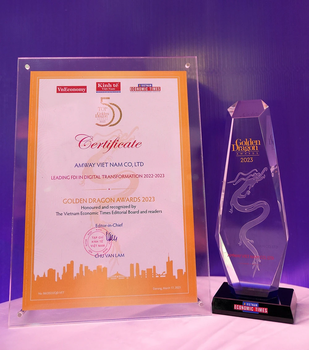 Amway Việt Nam lần thứ 7 vinh dự nhận giải thưởng Rồng Vàng.