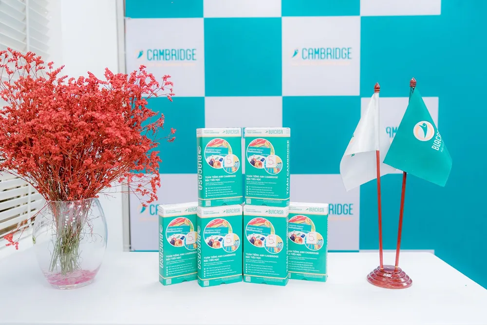 Khóa học video online Toán Cambridge của Blacasa được thiết kế dành riêng cho con bạn. Khóa học video online Toán Cambridge của Blacasa được thiết kế dành riêng cho con bạn.