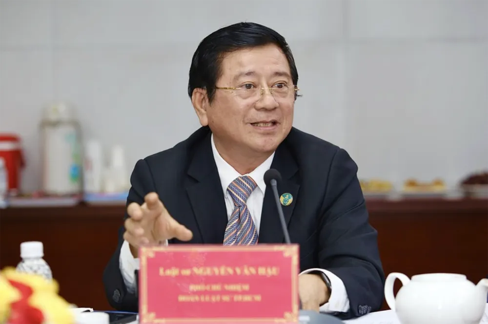 LS Nguyễn Văn Hậu tại tọa đàm “Thuốc lá thế hệ mới: Đủ điều kiện để quản lý ngay theo luật hiện hành” do báo Pháp Luật TP.HCM tổ chức ngày 18-4. LS Nguyễn Văn Hậu tại tọa đàm “Thuốc lá thế hệ mới: Đủ điều kiện để quản lý ngay theo luật hiện hành” do báo Pháp Luật TP.HCM tổ chức ngày 18-4.