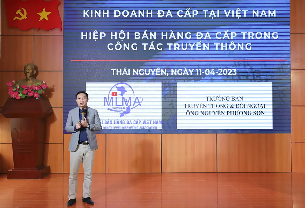 Ông Nguyễn Phương Sơn - Trưởng ban Đối ngoại và Truyền thông - Hiệp hội Bán hàng đa cấp Việt Nam chia sẻ tại hội thảo. Ông Nguyễn Phương Sơn - Trưởng ban Đối ngoại và Truyền thông - Hiệp hội Bán hàng đa cấp Việt Nam chia sẻ tại hội thảo.
