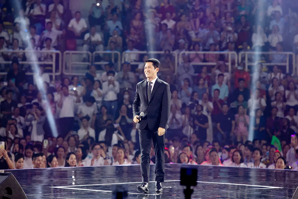 Ông Huỳnh Thiên Triều, TGĐ Amway Việt Nam chia sẻ tại lễ kỷ niệm 15 năm thành lập.