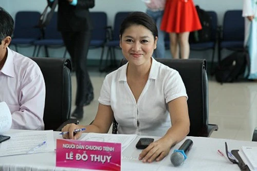 4. MC Đỗ Thuỵ trong chương trình trực tiếp tưởng niệm các nạn nhân của vụ sập cầu Cần Thơ cách đây nhiều năm đã nói: “Nhân dịp sập nhịp dẫn cầu Cần Thơ...”.