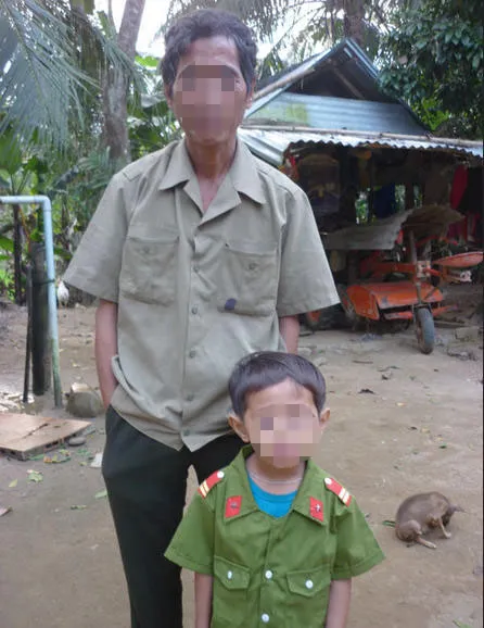 Đôi vợ chồng sống với nhau 10 năm mới biết là… chị em ruột ảnh 1