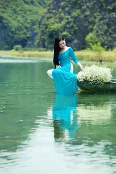 Để có những hình ảnh đẹp trong album mới, Thành Lê và ê kíp phải làm việc vất vả nhiều ngày trời