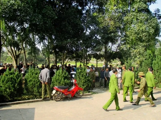 Huy động cảnh sát bảo vệ hai kẻ chộm chó ảnh 2 Huy động cảnh sát bảo vệ hai kẻ chộm chó ảnh 2