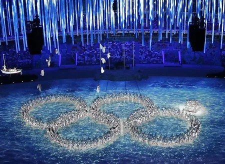 Nước chủ nhà lôi chính sự cố đêm khai mạc ra làm trò đùa tếu trong đêm bế mạc