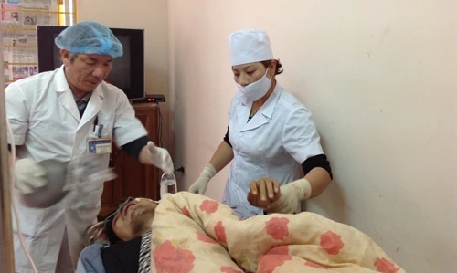 Lật cầu treo, 8 người trong đoàn đưa tang thiệt mạng ảnh 6 Hàng chục người thương vong sau vụ tai nạn