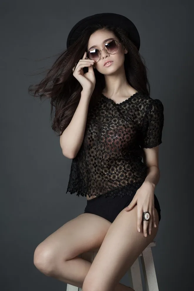 Nữ ca sĩHãy bước qua nhaucũng thấy bản thân mình quyến rũ và sexy hơn sau khi có chồng, sinh con. Cô nhận được nhiều lời khen từ ông xã Tim với sự lột xác này.