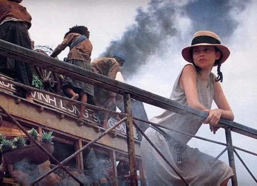 “Người tình” - khi tình yêu được tình dục dẫn đường ảnh 1 Hình ảnh kinh điển trong bộ phim 'Người tình'.