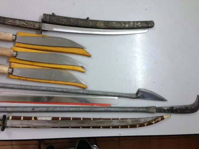 Số vũ khí được phát hiện tại hiệu cầm đồ.