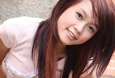 Sam là một trong những hot girl Sài thành đứng đầu xu hướng thời trang tóc sư tử được bạn trẻ yêu thích những năm 2008 - 2009. Ảnh: Vietgiaitri. Nhập mô tả cho ảnh