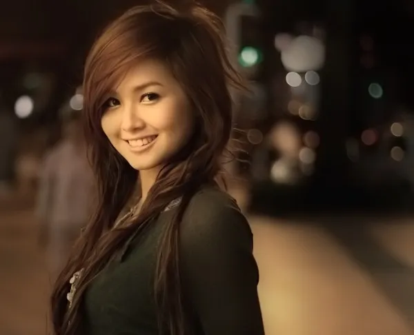 Tâm Tít cũng là hot girl từng mê mệt kiểu tóc tỉa mỏng đuôi. Nó gắn liền với những hình ảnh của cô những ngày đầu mới nổi. Ảnh: Tamtay. Nhập mô tả cho ảnh