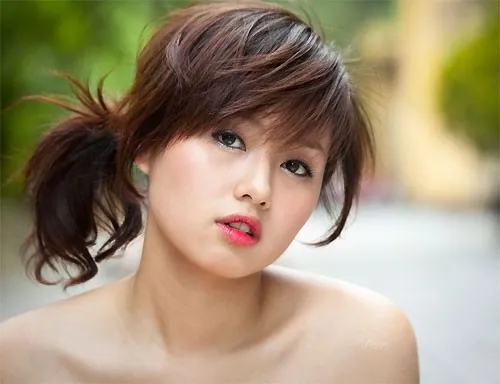 Những năm 2009-2010, Tâm Tít nhận lời làm gương mặt quảng cáo cho nhiều thương hiệu son xí muội và cô đã lăng xê rất thành công kiểu làm đẹp này. Nhập mô tả cho ảnh