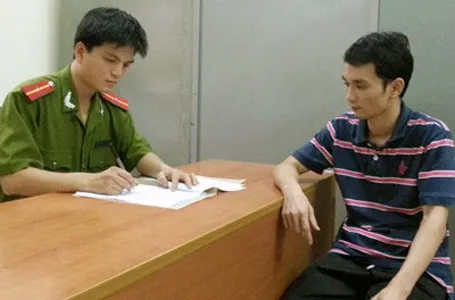 Đối tượng Hùng tại cơ quan công an.