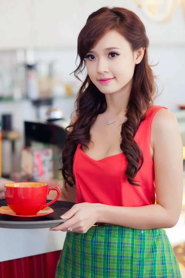 Hotgirl, gương mặt đẹp, Tâm Tít, Midu, Lê Hoàng Bảo Trân, Andrea Hotgirl, gương mặt đẹp, Tâm Tít, Midu, Lê Hoàng Bảo Trân, Andrea