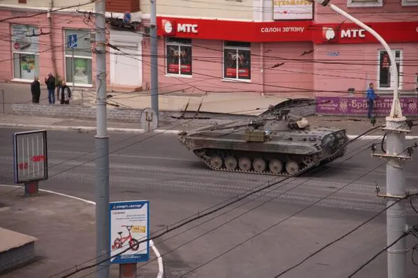 Tổng thống Putin bất ngờ đến Crimea ảnh 2 View image on Twitter