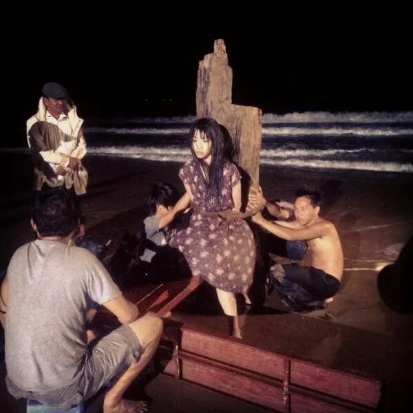 Một số hình ảnh trong quá trình quay phim được nữ diễn viên chia sẻ trên trang cá nhân. Nhập mô tả cho ảnh