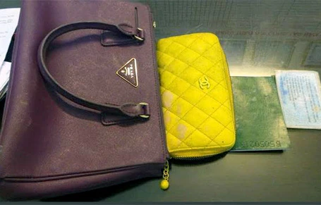 Một số tang vật các vụ cướp được cơ quan công an thu hồi.