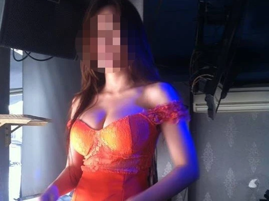 DJ Thu Thanh cho biết mỗi tháng cô kiếm được 30 triệu đồng. Những nữ DJ nóng bỏng trong quán cà phê ở Sài Gòn