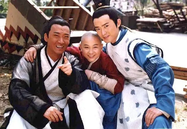 Châu Kiệt vai Bao Chửng.