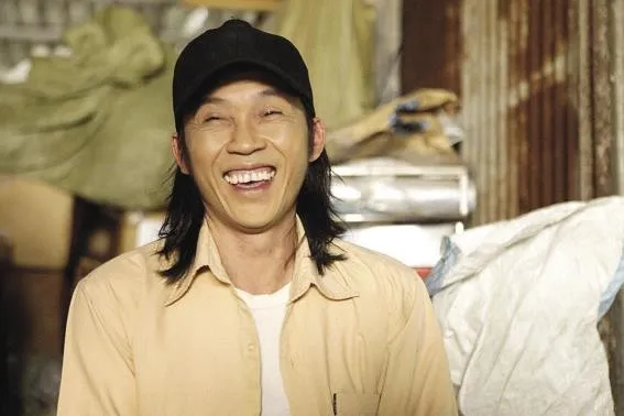 Nhà Hoài Linh từng phải sống ở chuồng heo