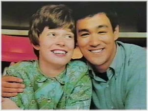 Bật mí chuyện tình của Lý Tiểu Long với cô gái Tây ảnh 5 Cô gái tóc vàng Linda Emery đã khiến trái tim Lý Tiểu Long say đắm.