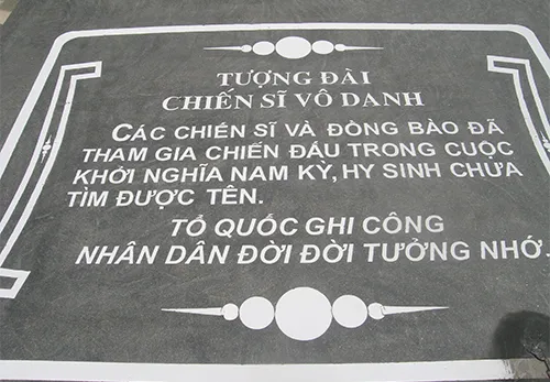 Chùm ảnh Tượng đài tại Đền Tưởng niệm Ngã Ba Giồng (1) ảnh 9